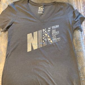 Nike workout tee